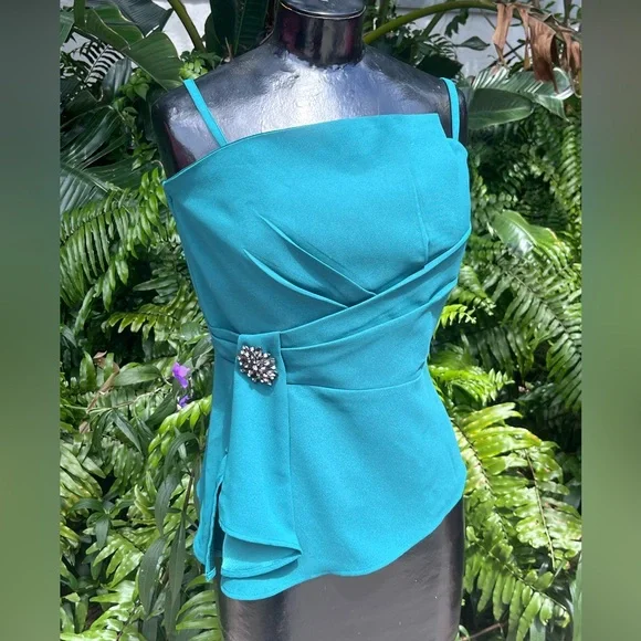 White House Black Market Bustier top gathered waist  rhinestone brooch. Size 12 - Picture 6 of 12